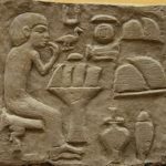 Teil einer Stele aus der Frühzeit Ägyptens (2. Dynastie), ca. 2700 v.Chr.