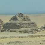 khufu-queens-pyramids